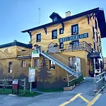 Hotel La Tour D'aï 2*